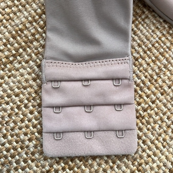 Warners This Is Not A Bra Collection NWT Sizes 38C and 36D - Picture 6 of 10